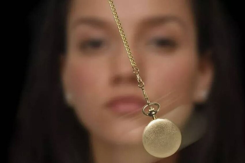 Как гипноз помогает справиться с детскими страхами: побеждаем монстров и страх темноты